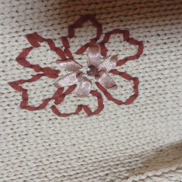 Vintage floral Cream  Sweater - Picture 7 of 9